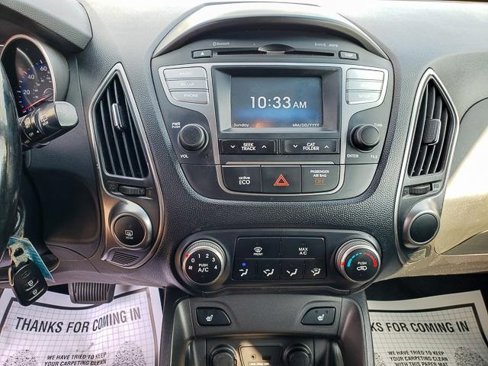 Used 2014 Hyundai Tucson SE image 15
