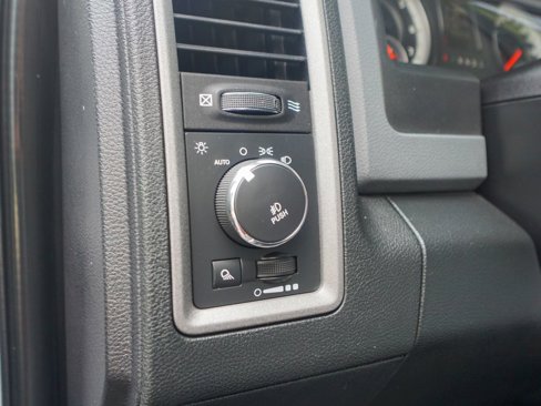 Used 2014 RAM 1500 Express image 18