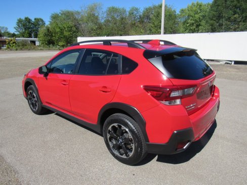 Used 2023 Subaru Crosstrek 2.0i Premium image 3