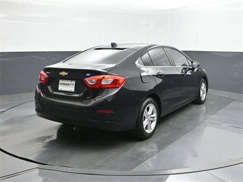 Used 2017 Chevrolet Cruze LT image 11