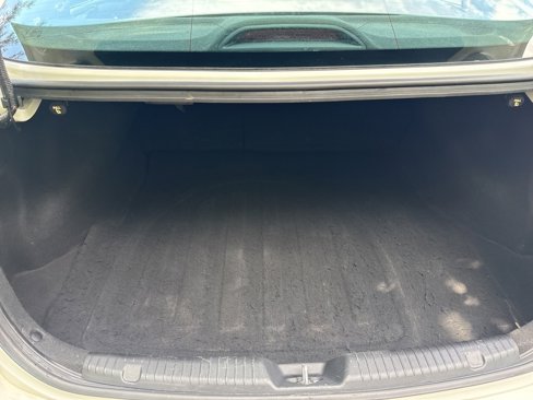 Used 2016 Kia Forte LX image 32