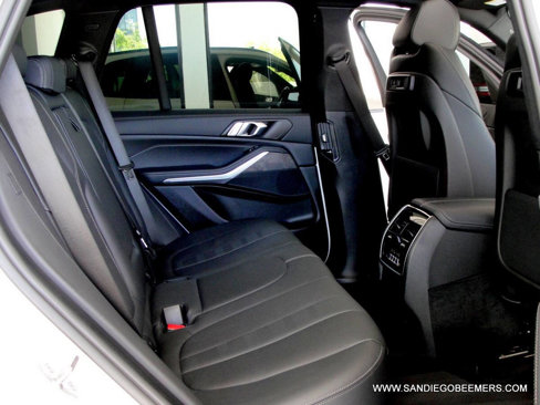 Used 2022 BMW X5 sDrive40i w/ M Sport Package image 72