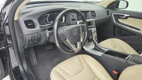 Used 2018 Volvo S60 T5 Inscription w/ Technology Package image 16