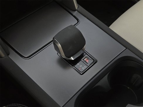 Certified 2025 Land Rover Discovery Sport Dynamic SE image 20