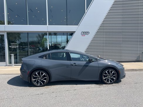 Used 2024 Toyota Prius Prime Premium w/ Advanced Technology Package image 18