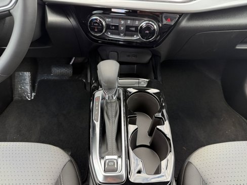 New 2025 Chevrolet Trax LT w/ Driver Confidence Package image 11
