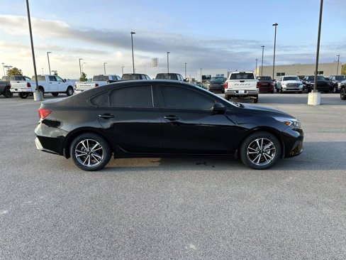 Used 2022 Kia Forte LXS image 3