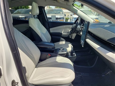 Used 2021 Ford Mustang Mach-E Premium image 16