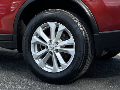 Used 2015 Nissan Rogue SV w/ SV Premium Package image 22