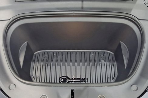 Used 2023 Tesla Model Y Long Range image 37