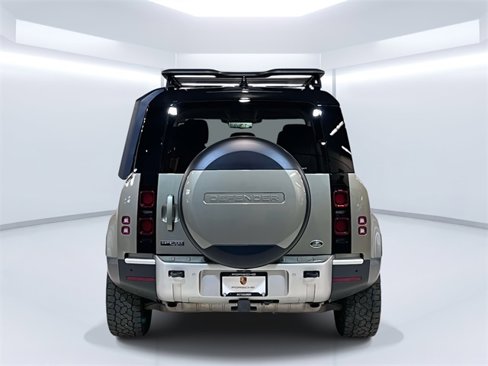 Used 2020 Land Rover Defender 110 First Edition image 8