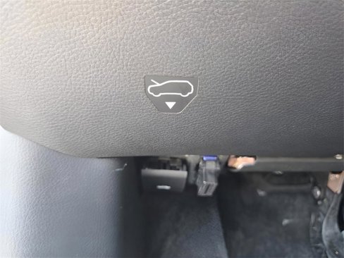 New 2025 Jeep Compass Latitude image 31