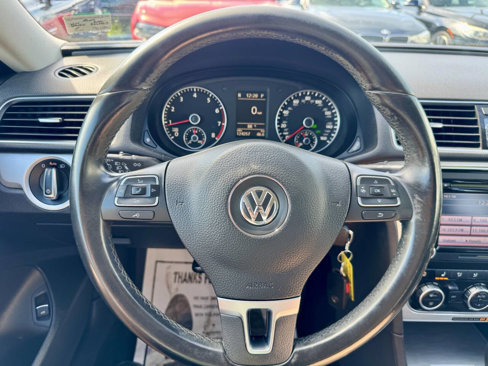 Used 2012 Volkswagen Passat 2.5 SE image 22