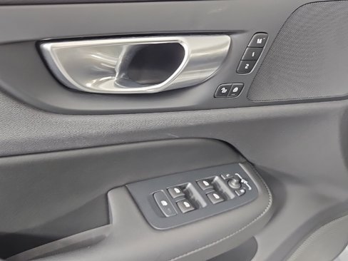 Certified 2025 Volvo S60 B5 Core image 20