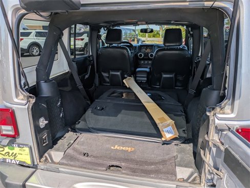 Used 2016 Jeep Wrangler Unlimited Sahara image 21