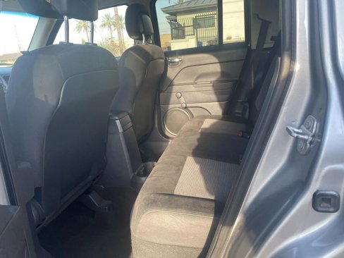 Used 2015 Jeep Patriot Sport image 40