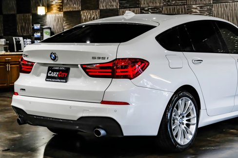 Used 2017 BMW 535i Gran Turismo xDrive image 11