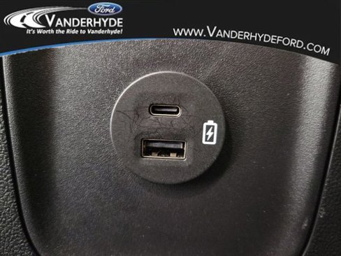 Used 2022 Ford Escape SE w/ Convenience Package image 16