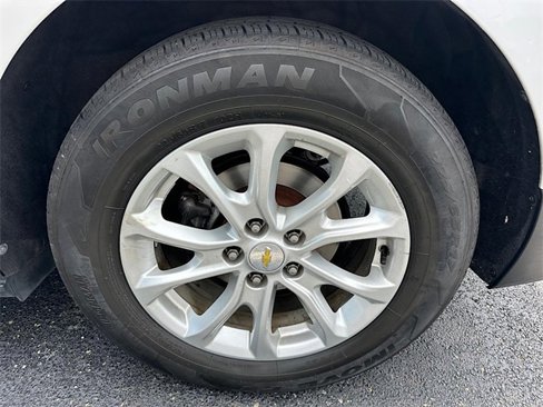 Used 2018 Chevrolet Equinox LT w/ Sun & Infotainment Package image 24