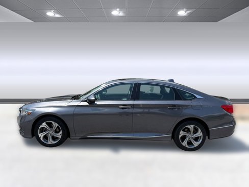 Used 2018 Honda Accord EX image 2
