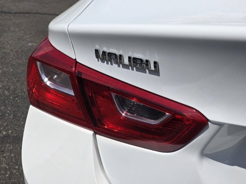 Used 2023 Chevrolet Malibu LT image 11