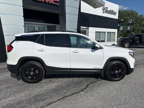 Used 2018 GMC Terrain SLE w/ Driver Convenience Package image 8
