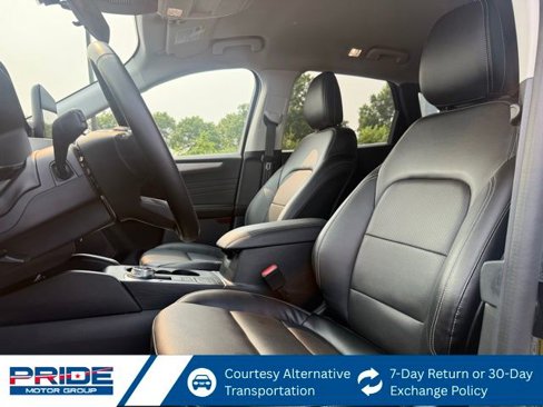 Used 2022 Ford Escape SEL image 18