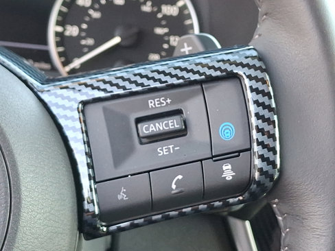 Used 2024 Nissan Rogue SV w/ SV Premium Package image 21