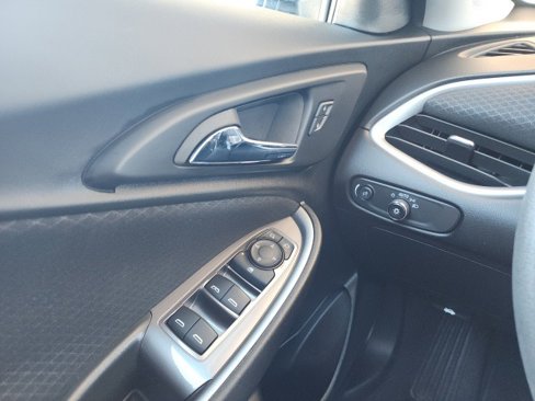 Used 2023 Chevrolet Malibu LT image 31