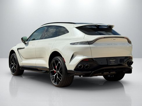 Used 2025 Aston Martin DBX 707 image 2