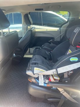 Used 2017 Chrysler Pacifica Touring-L image 8