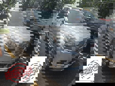 Used 2016 GMC Acadia Denali image 1