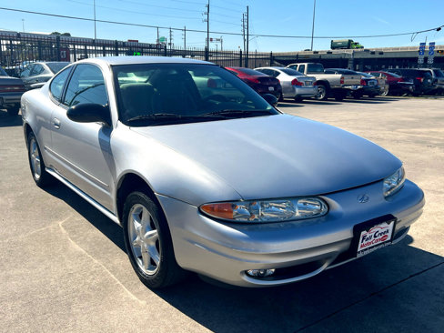 Used 2002 Oldsmobile Alero GL image 10