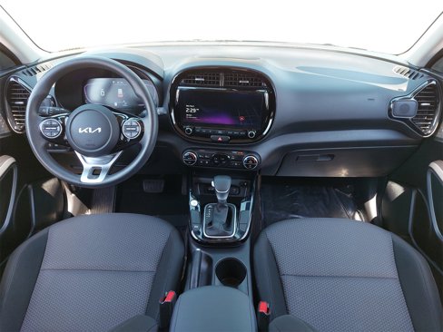 Used 2023 Kia Soul S image 9