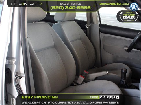 Used 2004 Volkswagen Jetta GL image 16