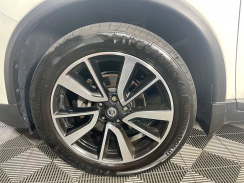 Used 2019 Nissan Rogue SL w/ Premium Package image 30