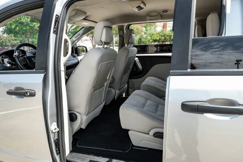 Used 2019 Dodge Grand Caravan SE image 47