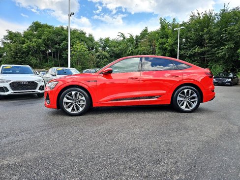Used 2021 Audi e-tron Premium w/ Black Optic Package image 7