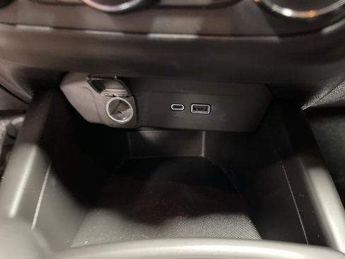 Used 2024 Chevrolet Trax LS image 27