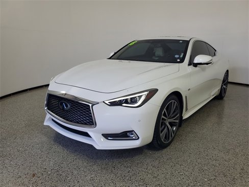 Used 2018 INFINITI Q60 2.0t w/ Sensory Package 2.0T Luxe image 2