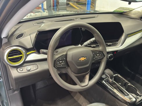 New 2025 Chevrolet Trax LT image 16