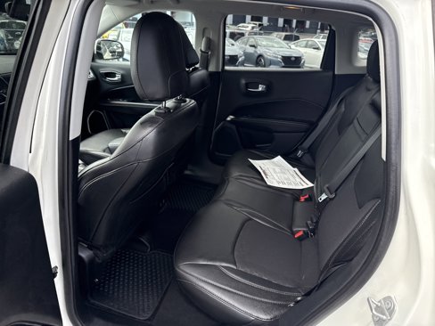 Used 2018 Jeep Compass Latitude w/ Popular Equipment Group image 17