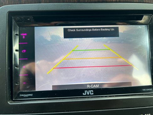 Used 2017 Chevrolet Traverse LT image 22
