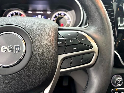 Used 2019 Jeep Cherokee Limited image 15