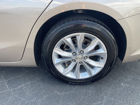 Used 2024 Chevrolet Malibu LT image 16