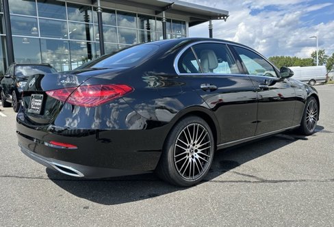 Used 2023 Mercedes-Benz C 300 4MATIC Sedan image 7