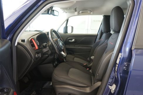 Used 2016 Jeep Renegade Trailhawk image 20