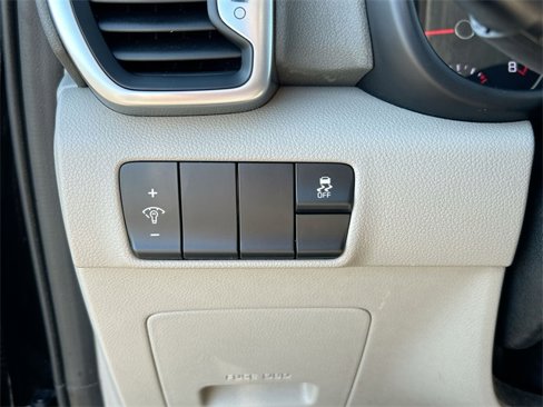 Used 2018 Kia Sportage LX w/ LX Popular Package image 17