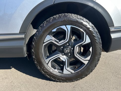 Used 2018 Honda CR-V Touring image 2