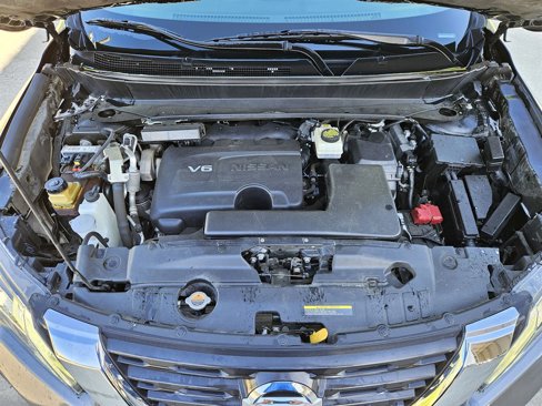 Used 2019 Nissan Pathfinder S image 14